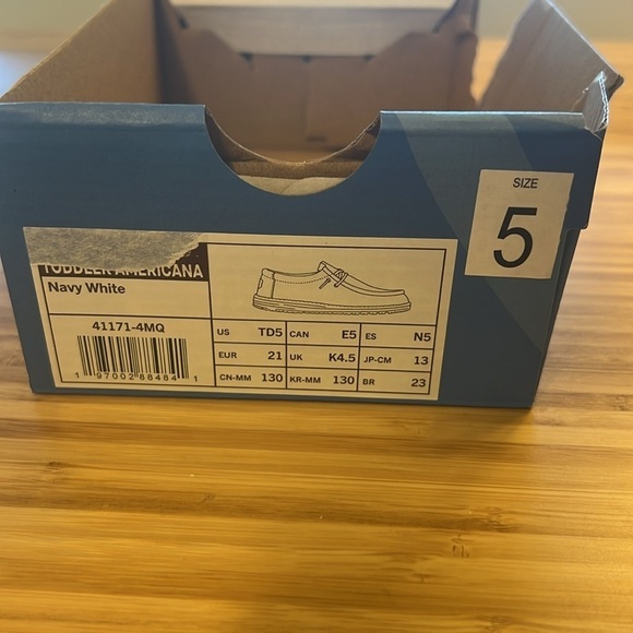 HEY DUDE Toddler Americana Navy White Shoe Size 5 C Brand New - Picture 7 of 7